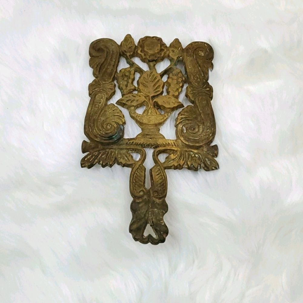 Vintage Brass Cast Iron Hot Pot Floral Grape Rare Decor Collectible